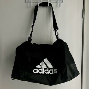 Adidas duffle sport bag